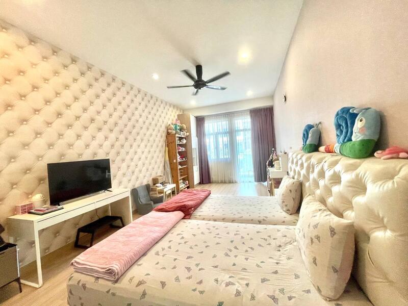 Pool Villas @ Nusaputra untuk Untuk Disewa - RM 6,000 /bulan, Feb 2026 - Bedroom - PropertyGuru.com.my