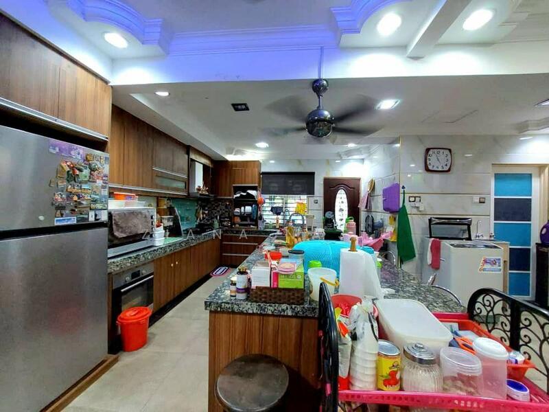 Kitchen Saujana Utama Sungai Buloh