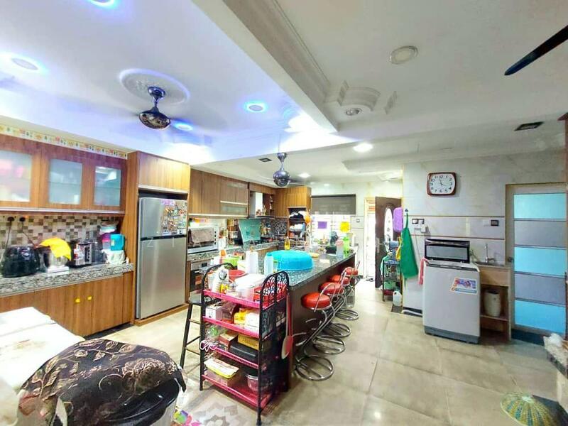 Kitchen Saujana Utama Sungai Buloh