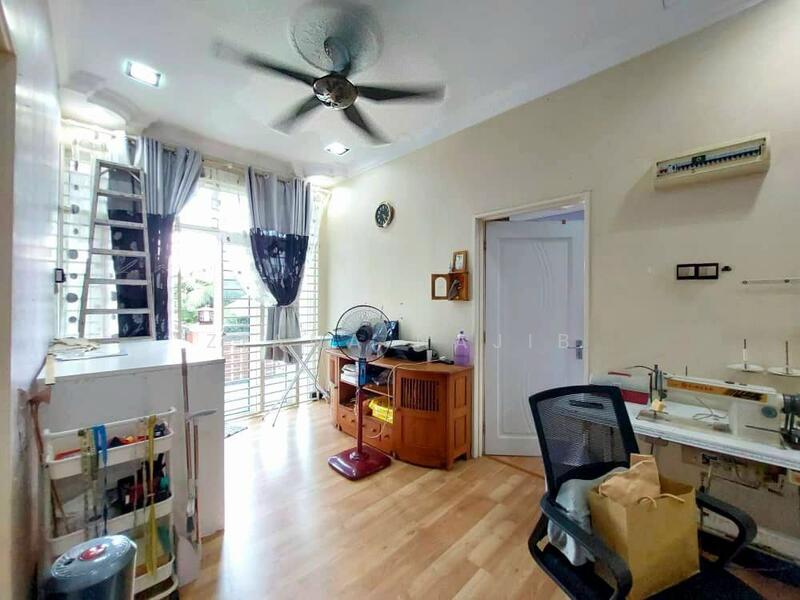 Interior Saujana Utama Sungai Buloh