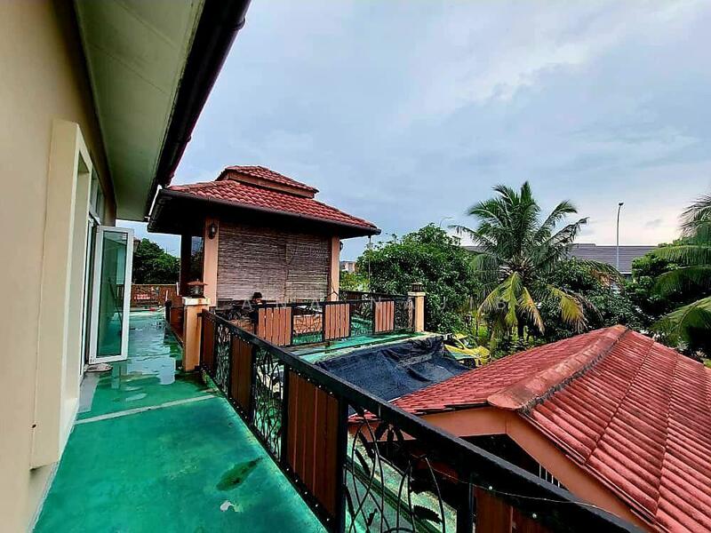 Exterior Saujana Utama Sungai Buloh