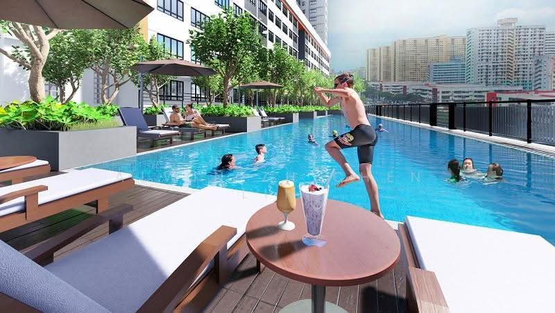 Rumah Flat untuk Dijual di FORESHORE RESIDENCE - Alwin Zh Chen Lim - Pool - PropertyGuru.com.my