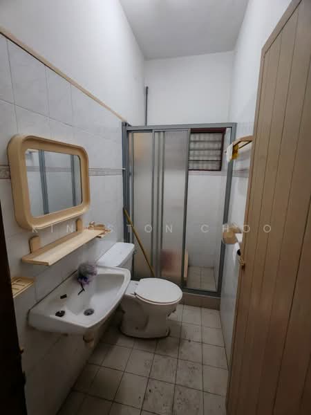 2-storey Terraced House for Sale in Taman Pertama (Cheras) - Kingston Choo - Bathroom - PropertyGuru.com.my