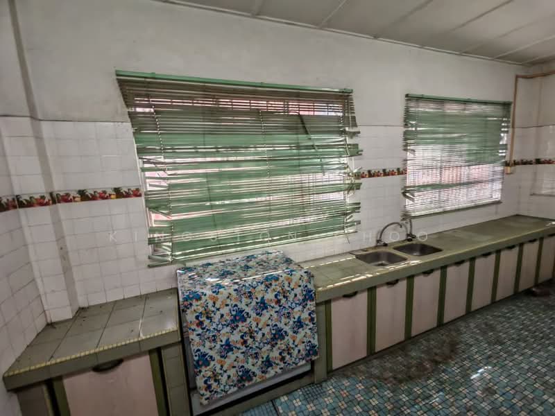 2-storey Terraced House for Sale in Taman Pertama (Cheras) - Kingston Choo - Kitchen - PropertyGuru.com.my