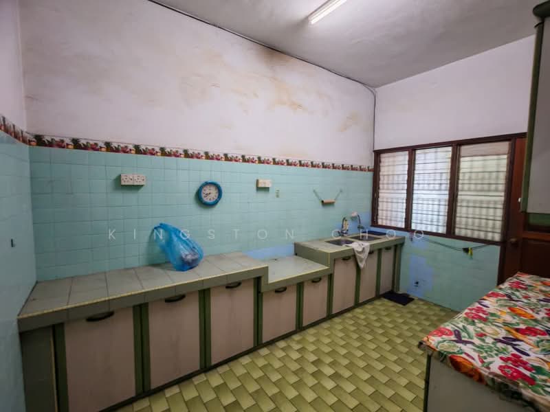 2-storey Terraced House for Sale in Taman Pertama (Cheras) - Kingston Choo - Kitchen - PropertyGuru.com.my