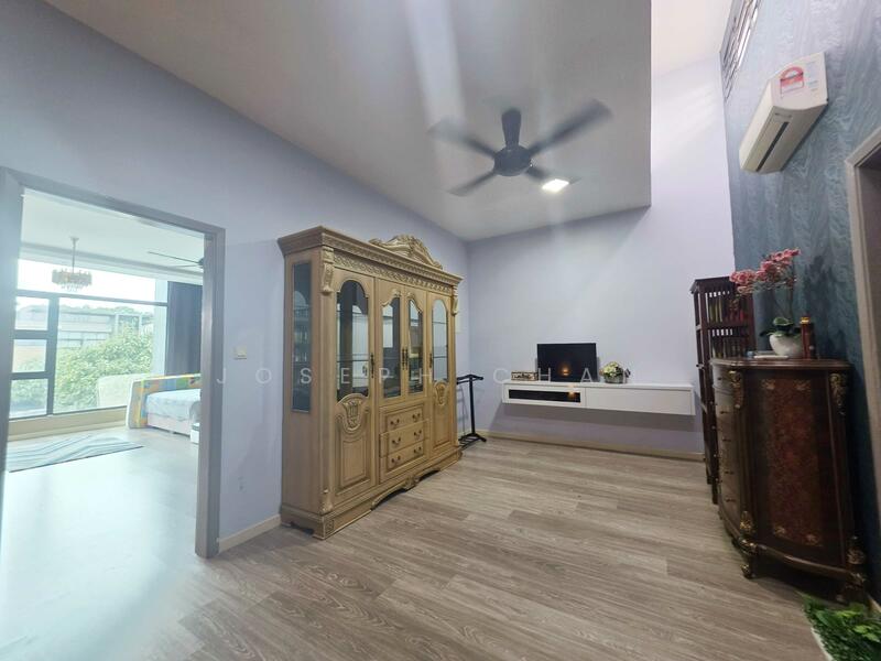 2-storey Terraced House for Sale in Taman Cahaya Alam (Shah Alam) - Joseph Chan - Living Room - PropertyGuru.com.my
