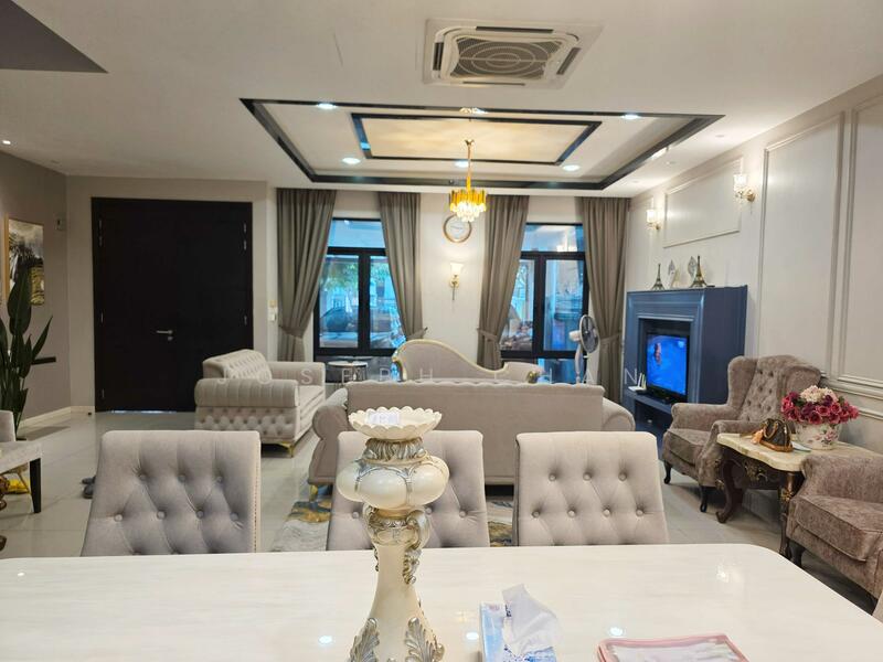 2-storey Terraced House for Sale in Taman Cahaya Alam (Shah Alam) - Joseph Chan - Living Room - PropertyGuru.com.my