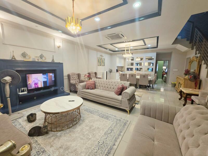 2-storey Terraced House for Sale in Taman Cahaya Alam (Shah Alam) - Joseph Chan - Living Room - PropertyGuru.com.my