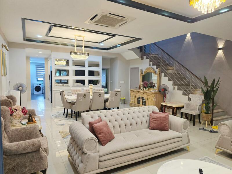 2-storey Terraced House for Sale in Taman Cahaya Alam (Shah Alam) - Joseph Chan - Living Room - PropertyGuru.com.my