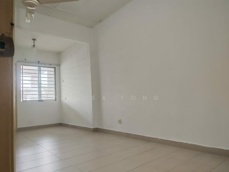 2-storey Terraced House for Sale in Taman Bukit Serdang (Seri Kembangan) - Elisa Fong - Interior - PropertyGuru.com.my