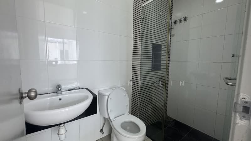 Rumah Teres 3 Tingkat untuk Dijual di Klang (Selangor) - Cathrine Lin - Bathroom - PropertyGuru.com.my