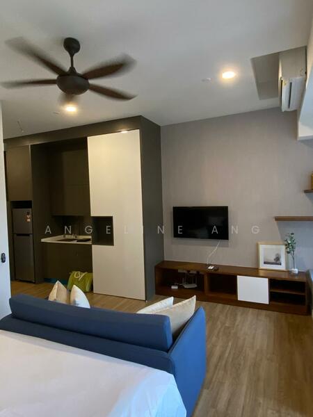 Ceylonz Suites untuk Untuk Dijual - RM 570,000, Feb 2026 - Living Room - PropertyGuru.com.my