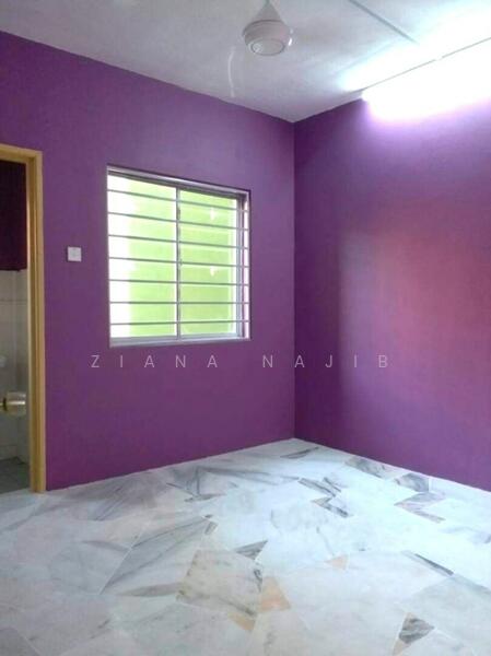 Interior bandar puncak alam