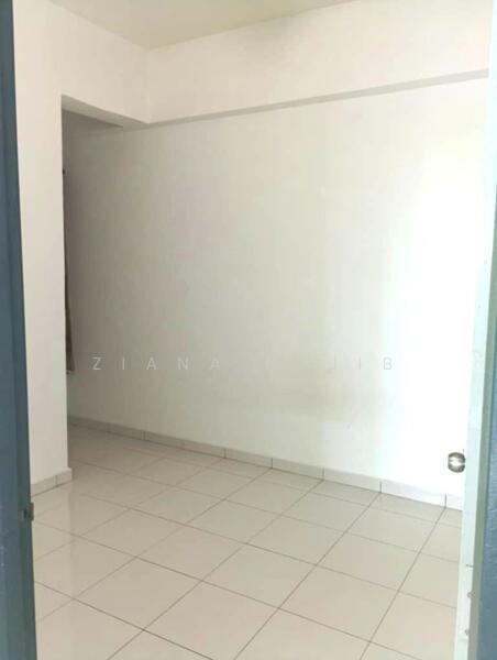 Interior pangsapuri damai shah alam