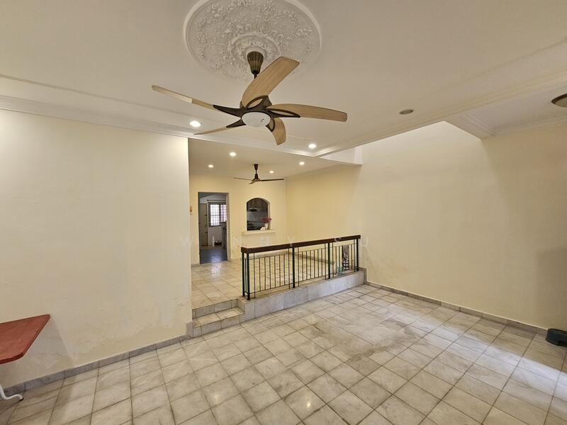 Bukit Jelutong untuk Untuk Dijual - RM 780,000, Feb 2026 - Living Room - PropertyGuru.com.my