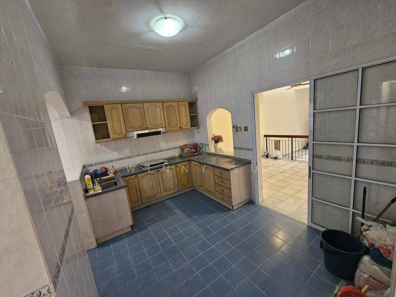 Bukit Jelutong untuk Untuk Dijual - RM 780,000, Feb 2026 - Kitchen - PropertyGuru.com.my