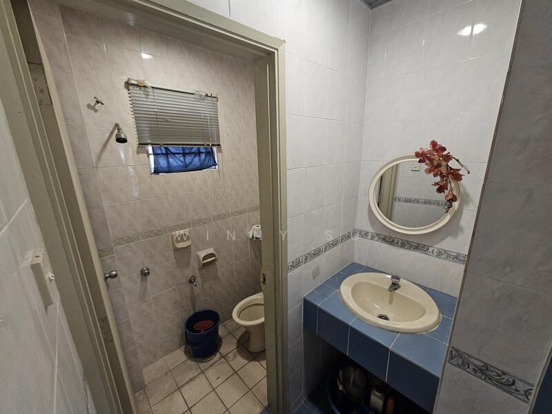 Bukit Jelutong untuk Untuk Dijual - RM 780,000, Feb 2026 - Bathroom - PropertyGuru.com.my