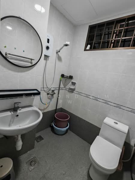 Condominium for Sale at Cheng Heights - Raymond Lim PW - Bathroom - PropertyGuru.com.my