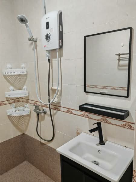 Condominium for Sale at Cheng Heights - Raymond Lim PW - Bathroom - PropertyGuru.com.my