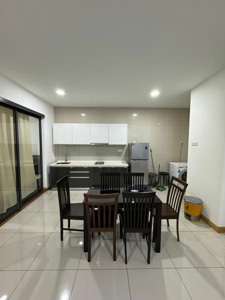 Service Residence for Rent at KL Gateway Residences - Louis Leang - Kitchen - PropertyGuru.com.my