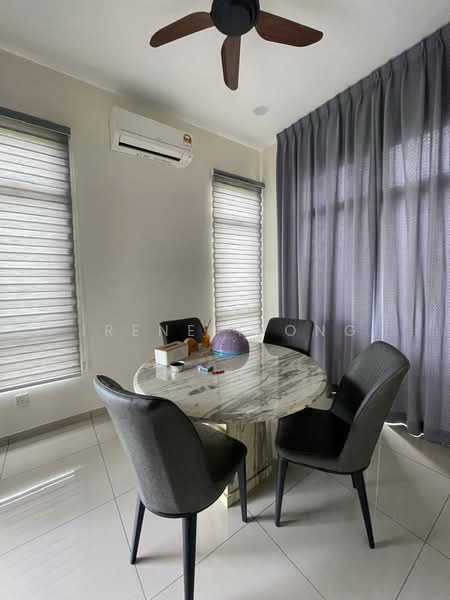 Rumah Berkembar untuk Dijual di Puncak Alam (Selangor) - Irene Tiong - Dining Room - PropertyGuru.com.my