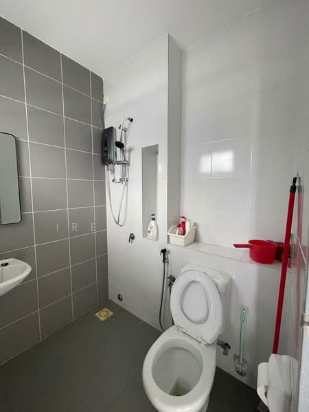 Rumah Berkembar untuk Dijual di Puncak Alam (Selangor) - Irene Tiong - Bathroom - PropertyGuru.com.my