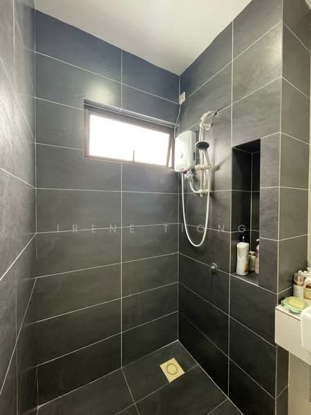 Rumah Berkembar untuk Dijual di Puncak Alam (Selangor) - Irene Tiong - Bathroom - PropertyGuru.com.my
