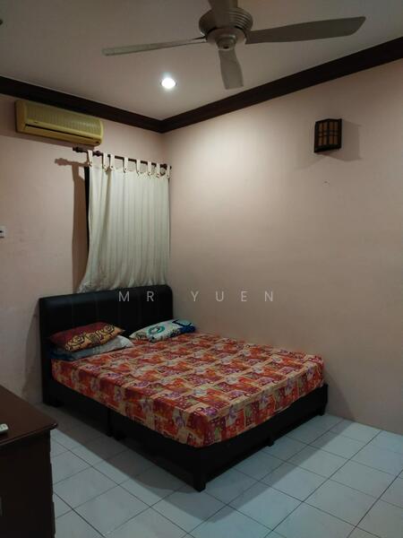 Rumah Teres 2-Tingkat untuk Disewa di Taman Perpaduan (Tambun) - Mr Yuen - Bedroom - PropertyGuru.com.my