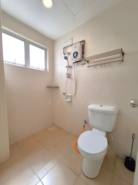 Bayan Villa, Seri Kembangan untuk Untuk Disewa - RM 1,700 /bulan, Feb 2026 - Bathroom - PropertyGuru.com.my