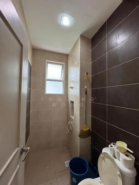 Link Bungalow for Sale in Taman Gaya (Ulu Tiram) - Ester Wong - Bathroom - PropertyGuru.com.my