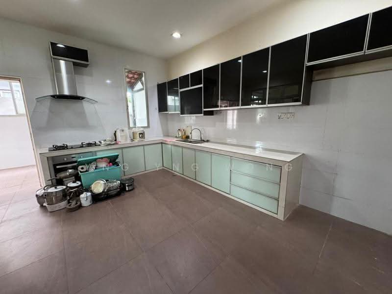 Link Bungalow for Sale in Taman Gaya (Ulu Tiram) - Ester Wong - Kitchen - PropertyGuru.com.my