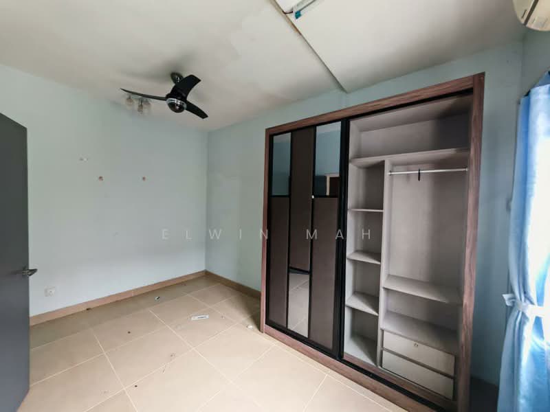 Rumah Teres 2 Tingkat untuk Dijual di Kota Emerald (Rawang) - Elwin Mah - Bedroom - PropertyGuru.com.my