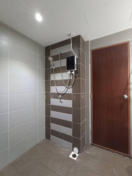 Servis Apartment untuk Disewa di G Residence - Pier Lye - Bathroom - PropertyGuru.com.my