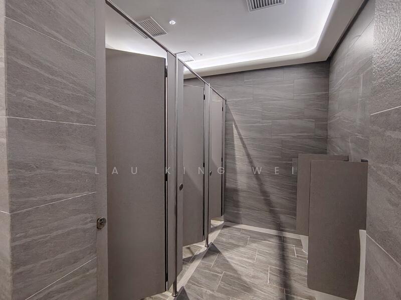 Office for Rent in Johor Bahru (Johor) - Lau King Wei - Bathroom - PropertyGuru.com.my