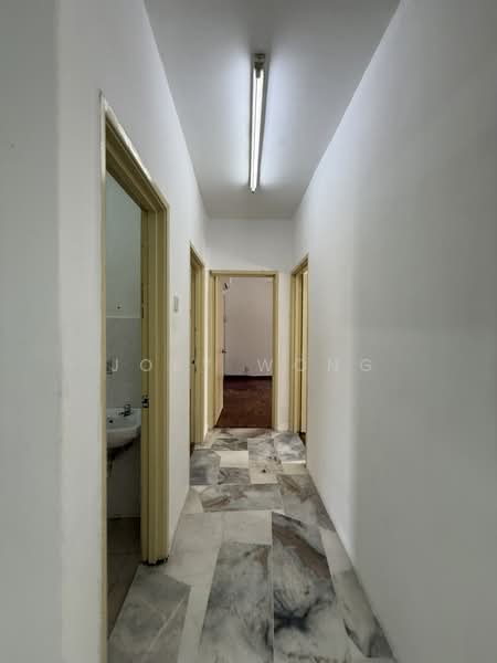Apartment for Rent at Sri Penaga - Joey Wong - Corridor - PropertyGuru.com.my