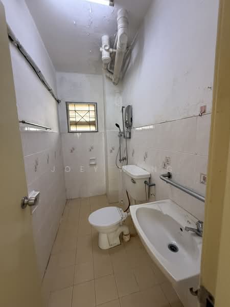 Apartment for Rent at Sri Penaga - Joey Wong - Bathroom - PropertyGuru.com.my