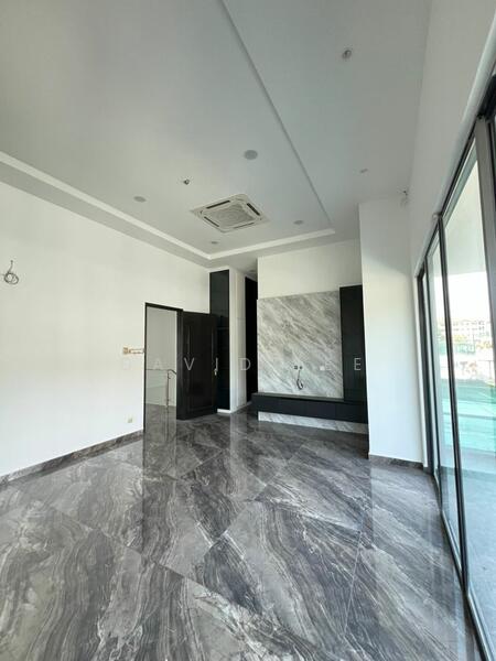2Sty Semi-D with pool Taman Sinar Mahkota, Jalan Sinar Mahkota, Bandar Mahkota Cheras untuk Untuk Dijual - RM 2,000,000, Feb 2026 - Living Room - PropertyGuru.com.my
