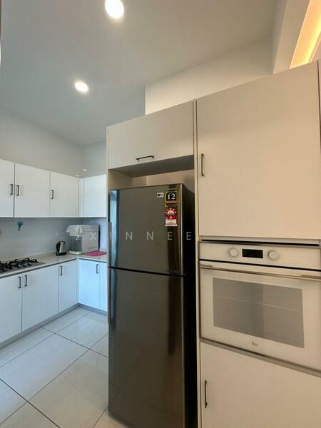 Condominium for Rent at Queens Residences Q2 @ Queens Waterfront - Xinnee . - Kitchen - PropertyGuru.com.my