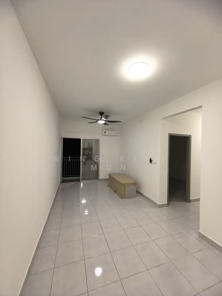 Idaman Melur @ Cybersouth untuk Untuk Disewa - RM 1,250 /bulan, Mac 2026 - Living Room - PropertyGuru.com.my