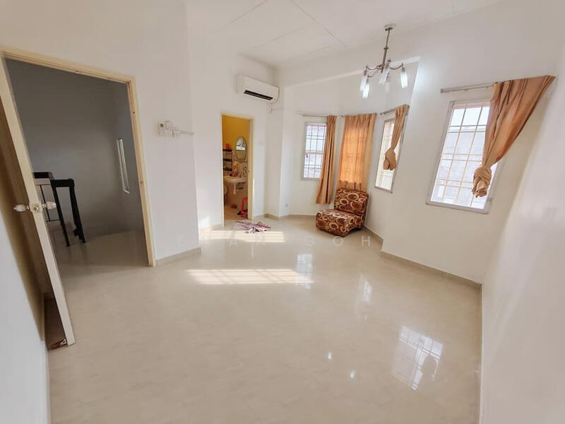 2-storey Terraced House for Sale in Puchong (Selangor) - Evan Goh - Living Room - PropertyGuru.com.my