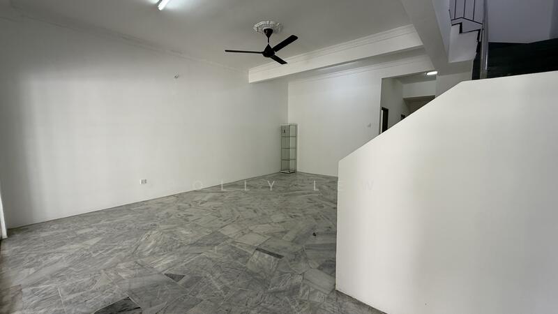 Rumah Teres 2-Tingkat untuk Dijual di Bandar Mahkota Cheras (Cheras) - Polly Lew - Living Room - PropertyGuru.com.my