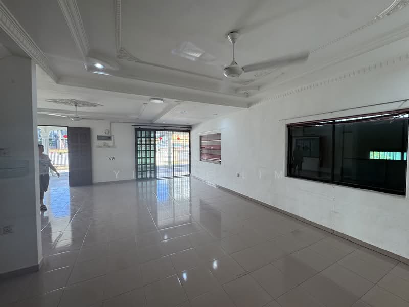 2 storey bungalow at Icon City , Juru for rent untuk Untuk Disewa - RM 8,500 /bulan, Mac 2026 - Living Room - PropertyGuru.com.my