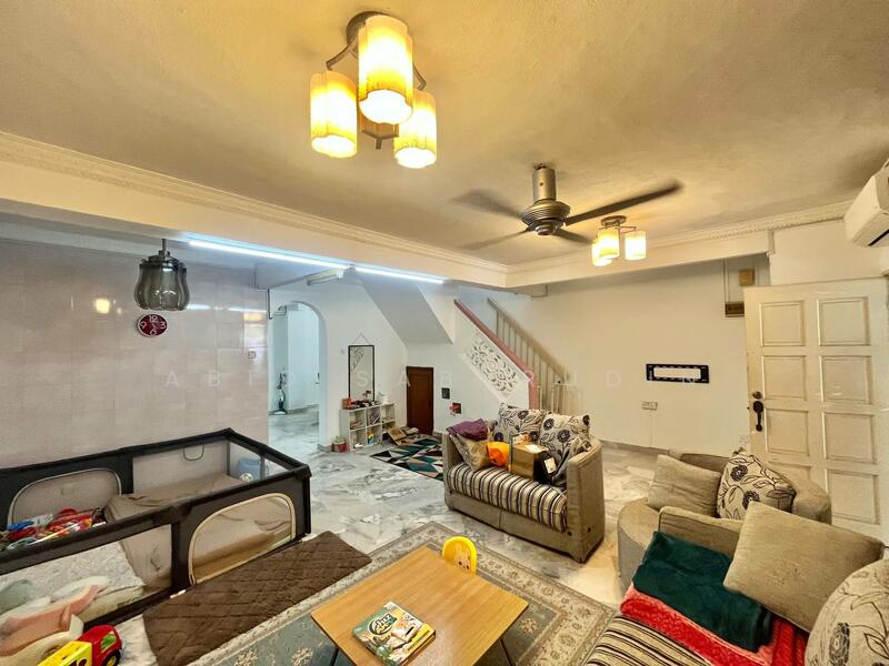 Renovated 2 Storey Terrace @ Taman Pinggiran, Batu Caves untuk Untuk Dijual - RM 620,000, Feb 2026 - PropertyGuru.com.my