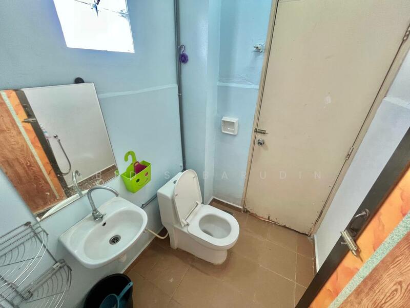 Renovated 2 Storey Terrace @ Taman Pinggiran, Batu Caves untuk Untuk Dijual - RM 620,000, Feb 2026 - PropertyGuru.com.my