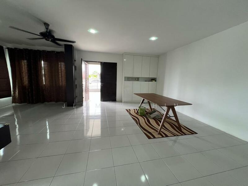 For Rent - Sunny Hill