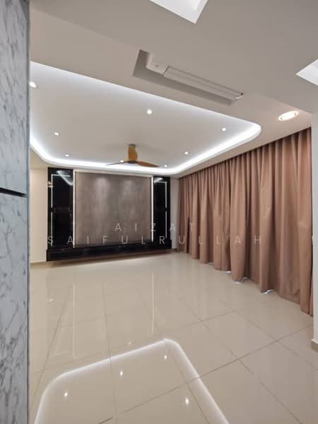 2-storey Terraced House for Rent in Cyberjaya (Selangor) - Aizat Saifulrullah - Living Room - PropertyGuru.com.my
