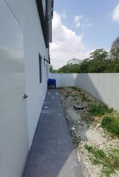 Semi-Detached House for Sale in Sepang (Selangor) - Zakee Chan - Exterior - PropertyGuru.com.my