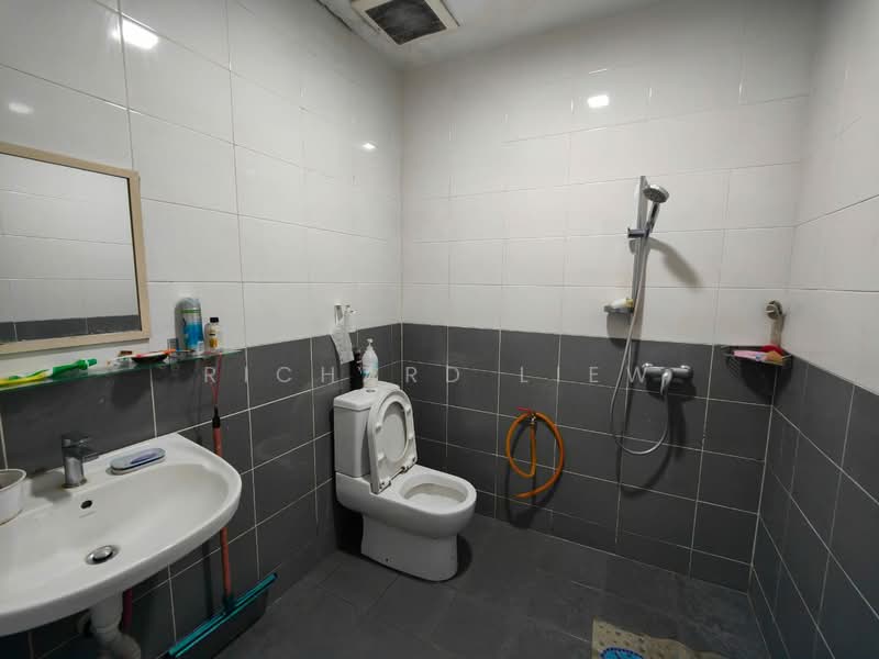 2-storey Terraced House for Sale in SS 25, Taman Mayang (Petaling Jaya) - Richard Liew - Bathroom - PropertyGuru.com.my