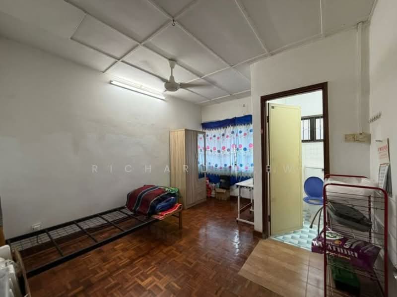 2-storey Terraced House for Sale in Taman Mayang (Petaling Jaya) - Richard Liew - Bedroom - PropertyGuru.com.my
