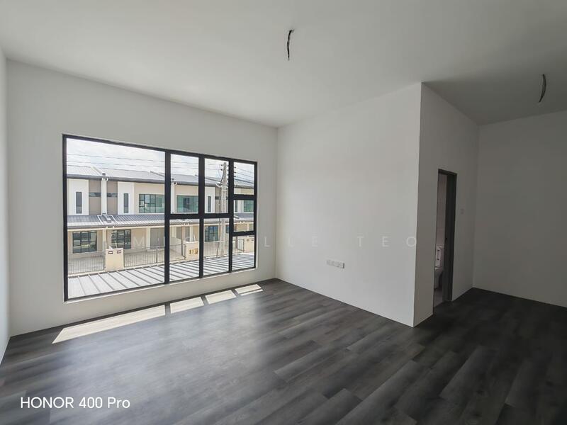 2-storey Terraced House for Sale in Kota Samarahan (Sarawak) - Michelle Teo - Living Room - PropertyGuru.com.my